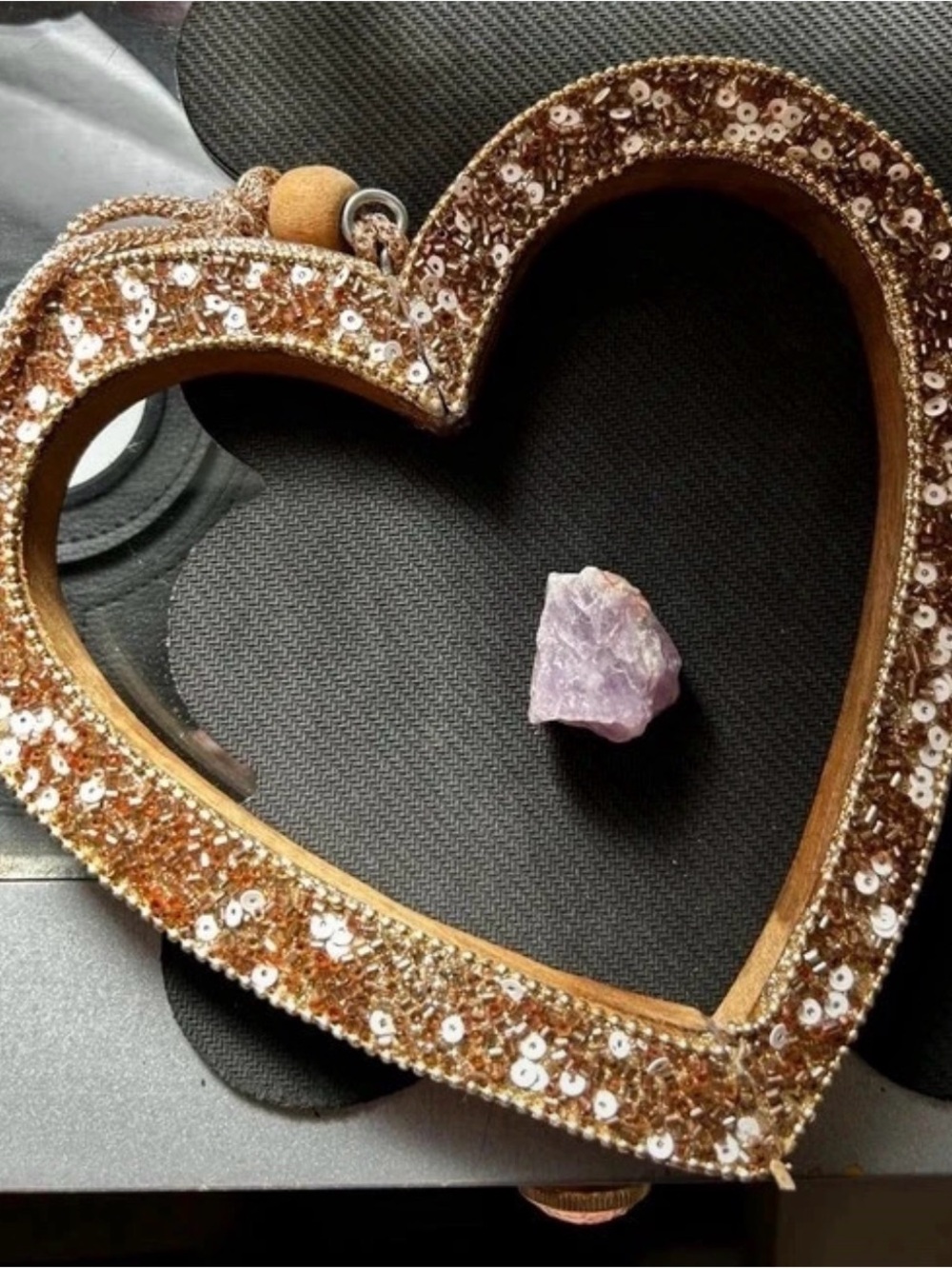 Sequin Heart wall art - Gold Tone